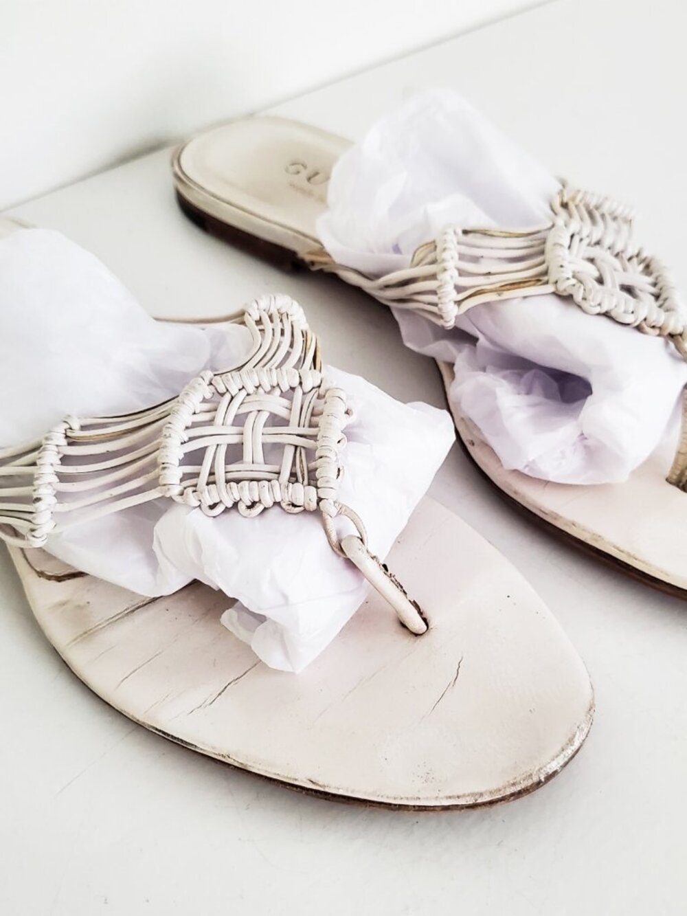 Gucci White Leather Braided Flip Flop Sandals Size 7.5 - Picture 3 of 12